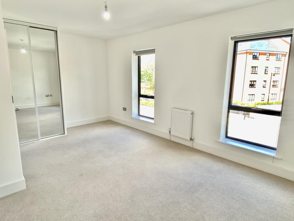 House in Guildford - View 4