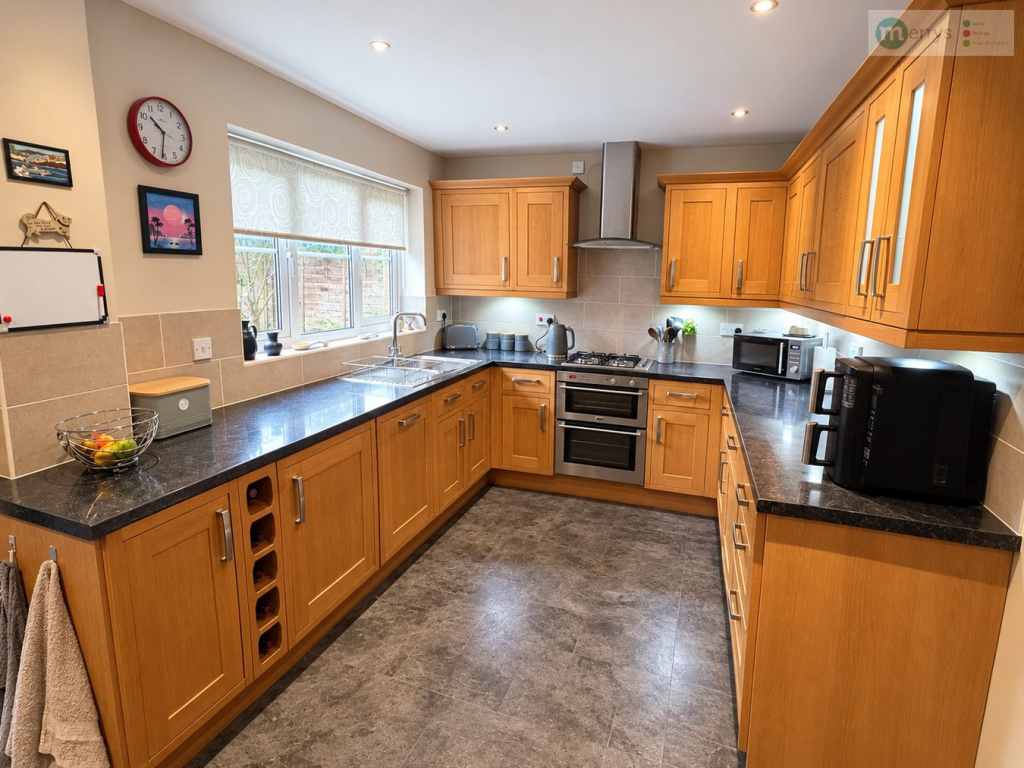 House in Northampton, Wootton - View 5