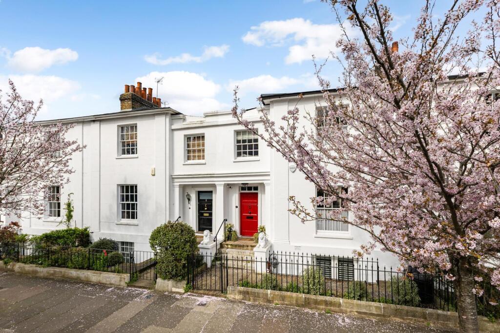 Main image of property: St Peters Villas, London W6