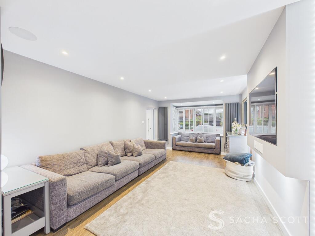 House in Reigate and Banstead, Banstead - View 5