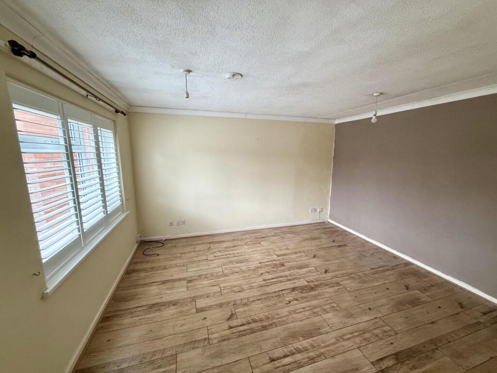 Gaunton Close, Taunton photo 3