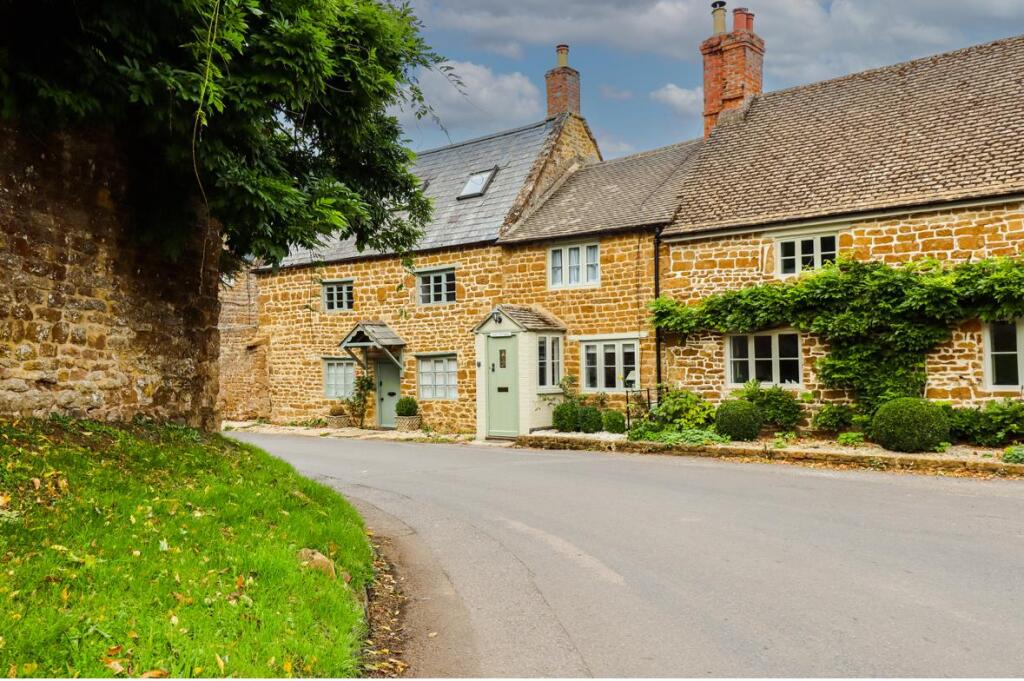 Main image of property: East End, Swerford