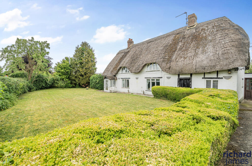 Main image of property: Chippenham Road, Lyneham, SN15
