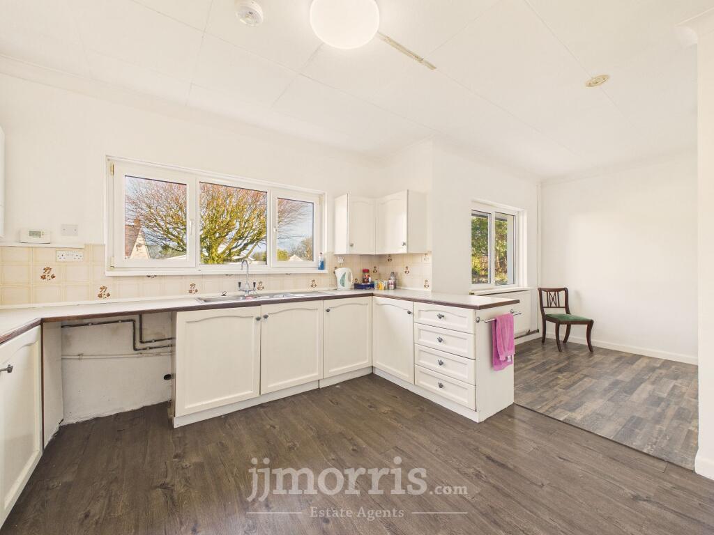 House in Boncath - View 3