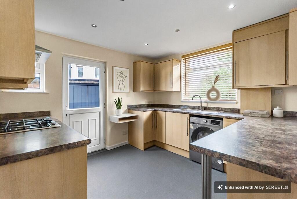 Lancaster Avenue, Ramsbottom, BL0 photo 4