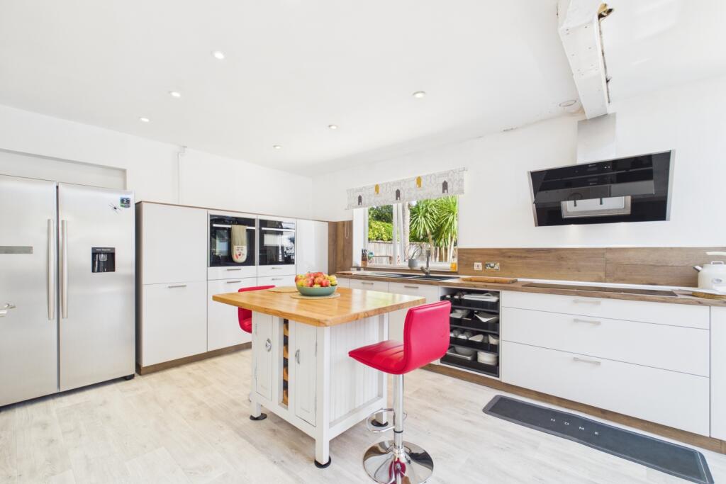 House in York, Knapton, Chapelfields - More