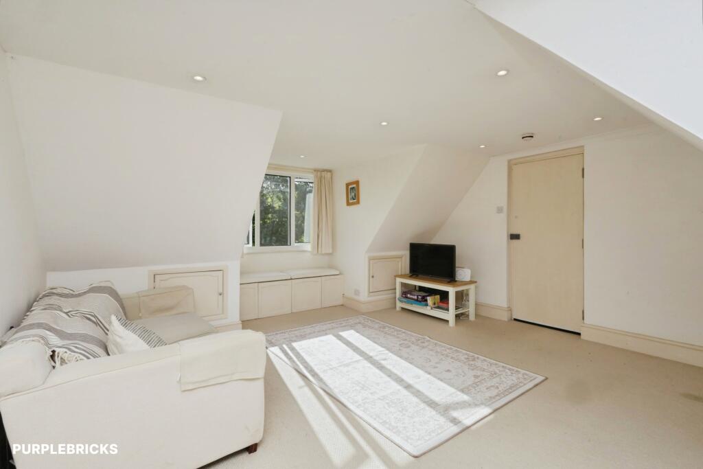 Spring Lane, Burwash, Etchingham, TN19 photo 4
