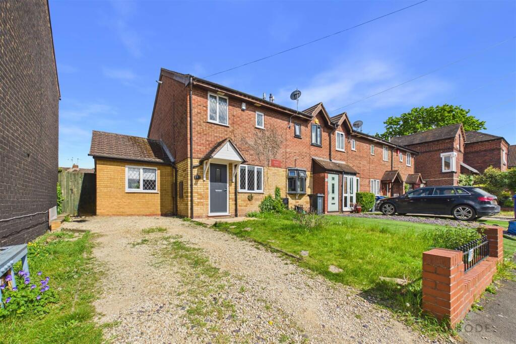 2-bed terraced on Madeira Court, George Street, Stourbridge, £210,000