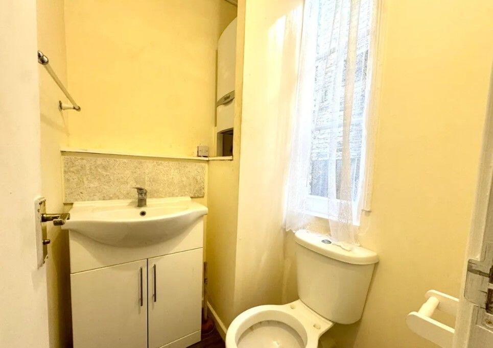 Chatham Road,Kingston Upon Thames,KT1 3AA photo 4