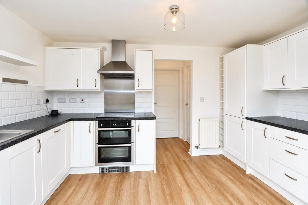 House in Hull - View 3