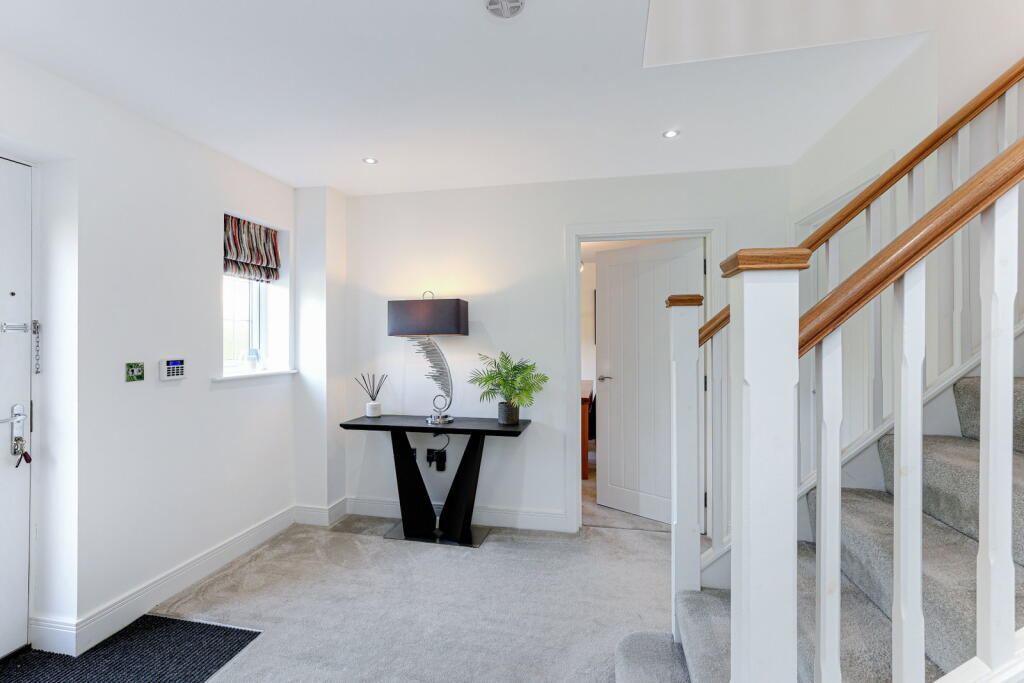 Watermill Court, Penistone, S36 8AL photo 4