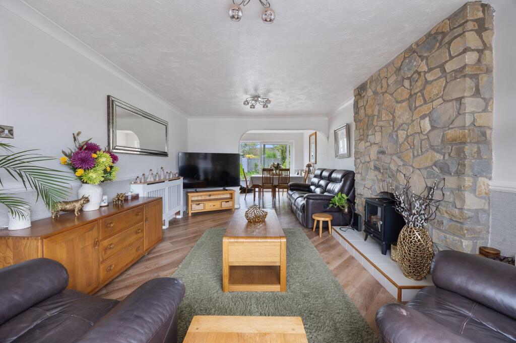 Dunsters Road, Claverham, BS49 photo 4