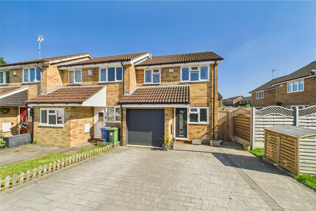 Main image of property: Simmonds Close, Bracknell, Berkshire, RG42