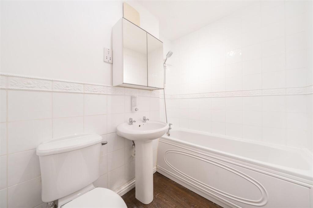Apartment in Three Rivers, Batchworth - View 5