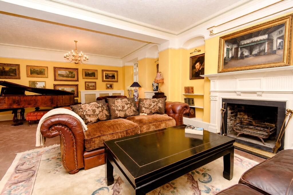 House in Liskeard, Cornwall - More