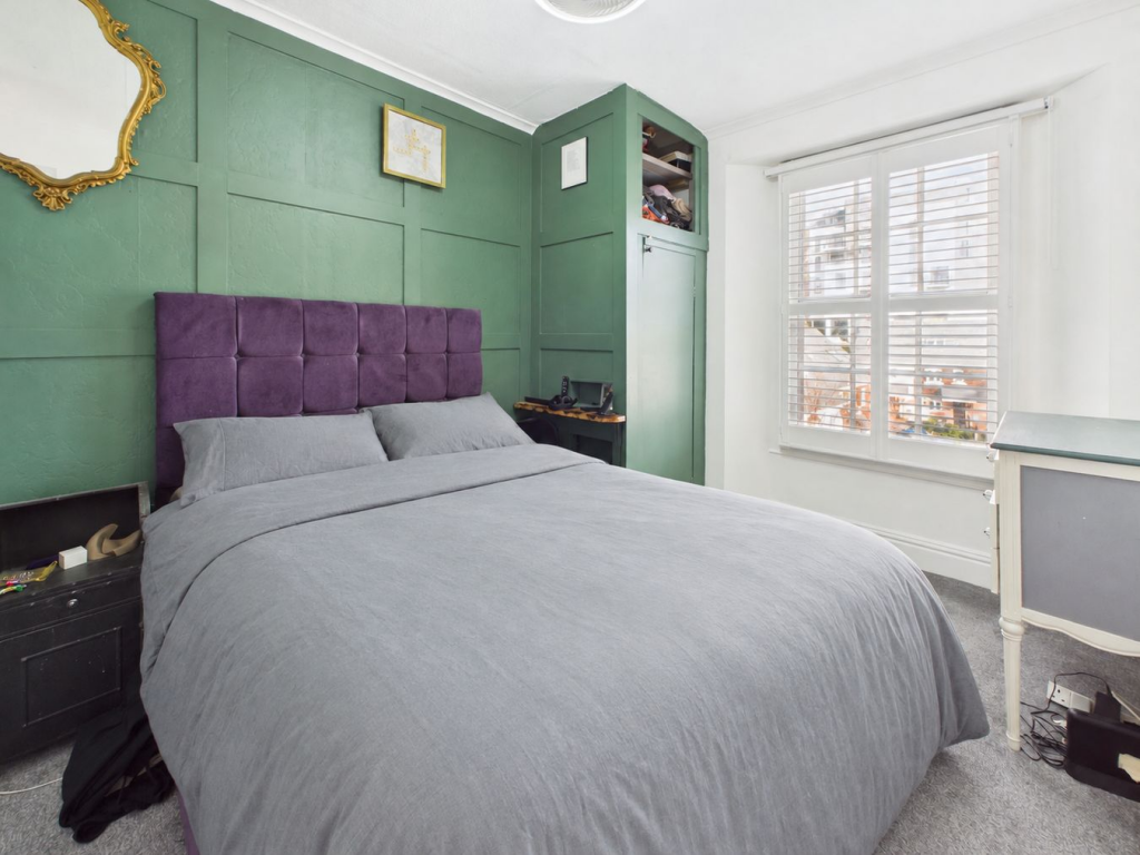 Apartment in Weston-super-Mare, North Somerset - More