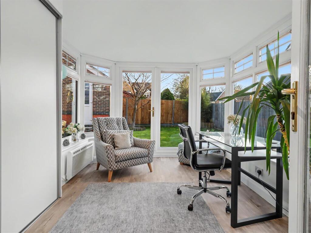 Wheatacre Close, Horsford photo 4