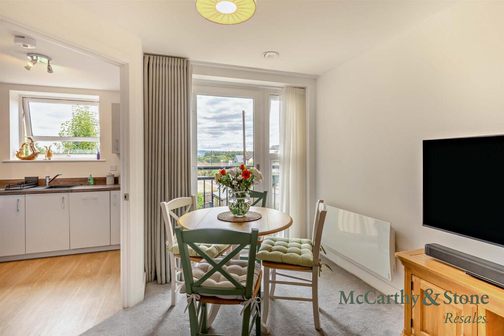 Apartment in Mid Devon, Cullompton - View 3