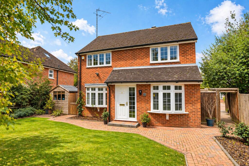 Main image of property: Harpenden Road, St. Albans, Hertfordshire, AL3