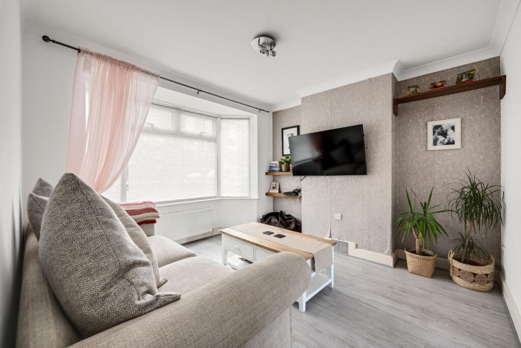House in Dartford - View 2