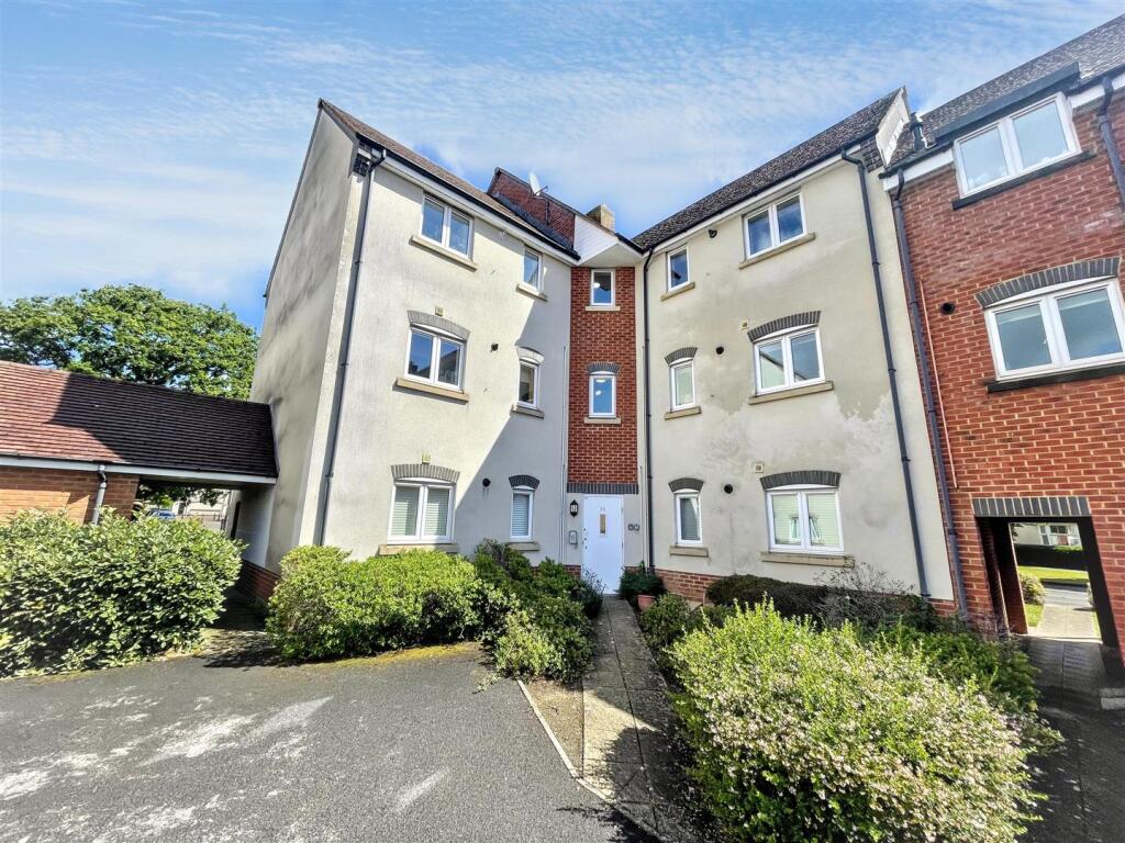 Main image of property: Piernik Close, Swindon