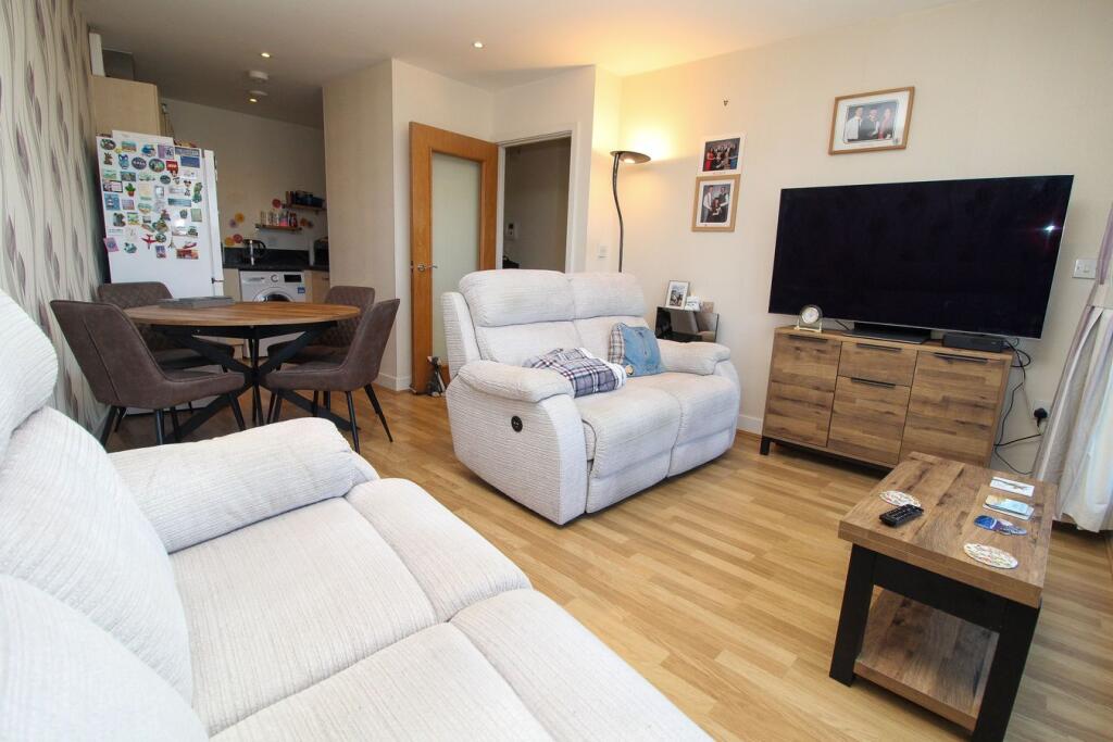 Apartment in Bournemouth - More