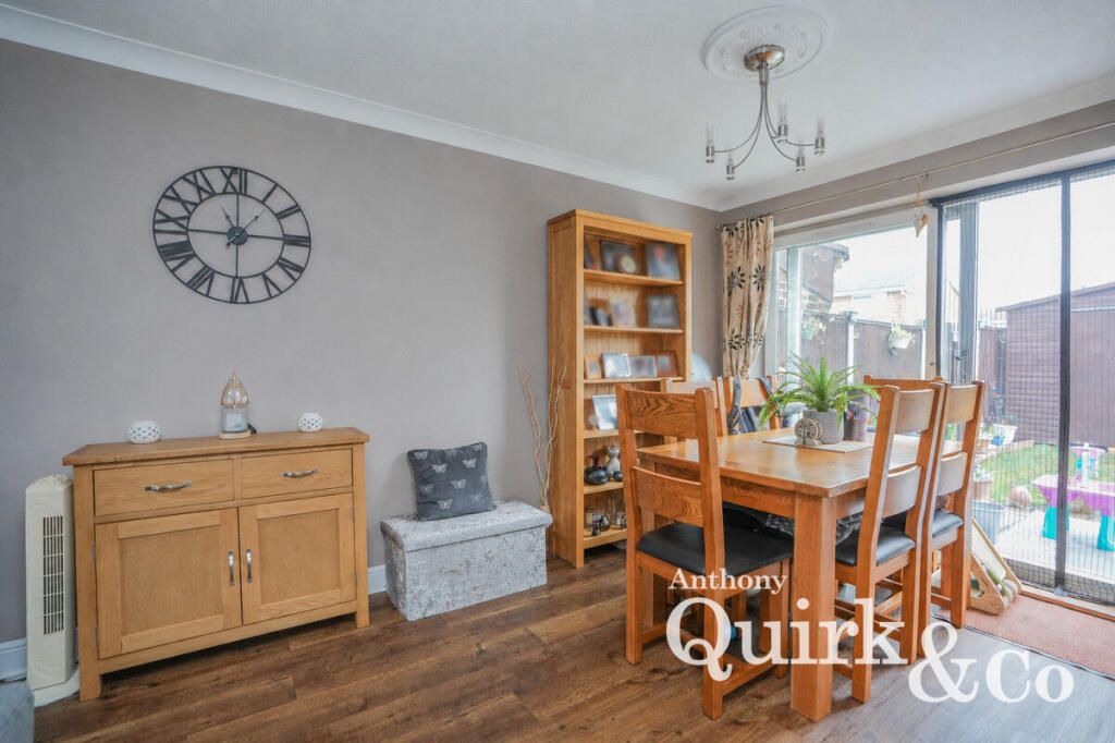 House in Castle Point, Canvey Island - View 2
