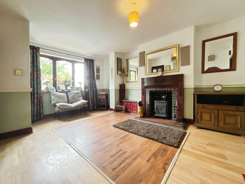 House in Mansfield, Nottinghamshire - View 6