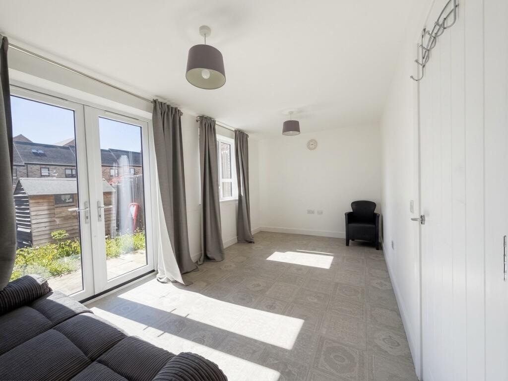 House in Redhill - View 2