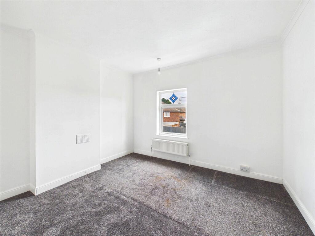 House in Ipswich, Westbourne - More