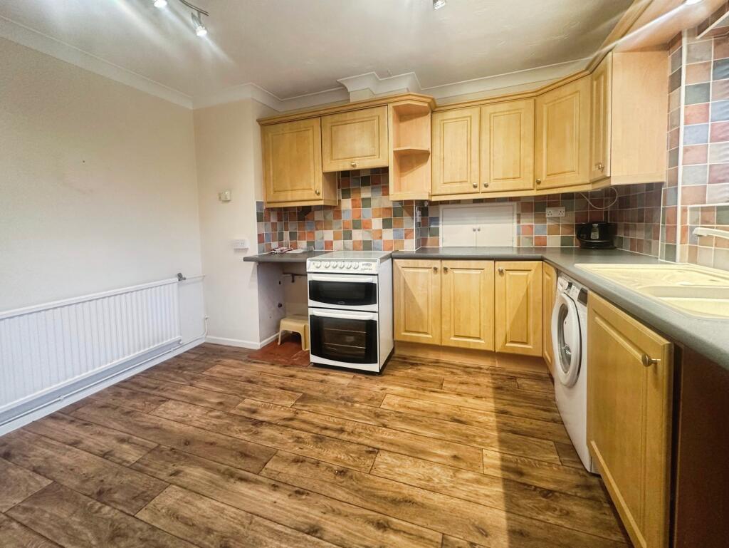 Gainsborough Road, Colchester, CO3 photo 3