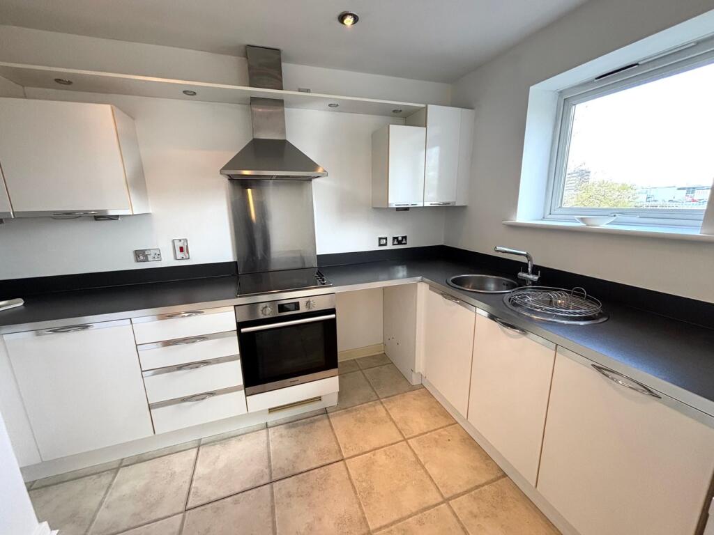 Apartment in Walsall, Birchills - View 5
