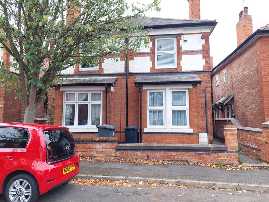 Main image of property: Wade Avenue, Littleover, Derby