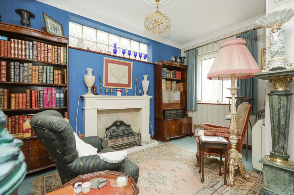 House in Canterbury - More