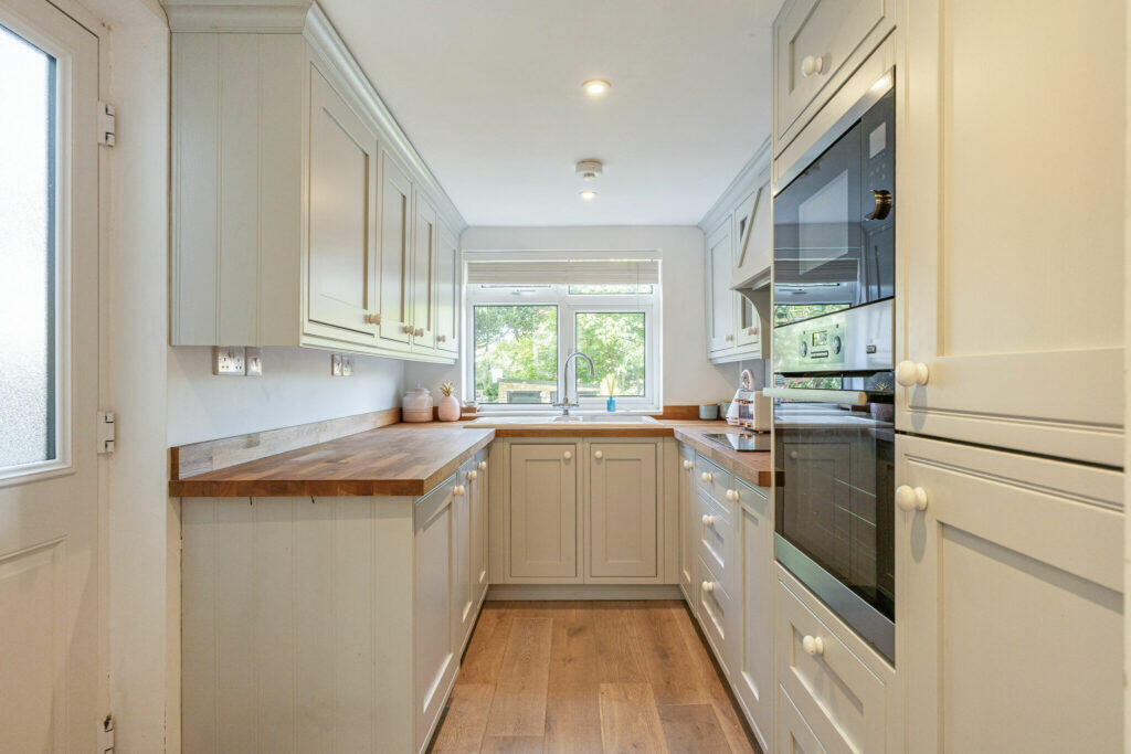 House in Bishop's Stortford, Havers - More