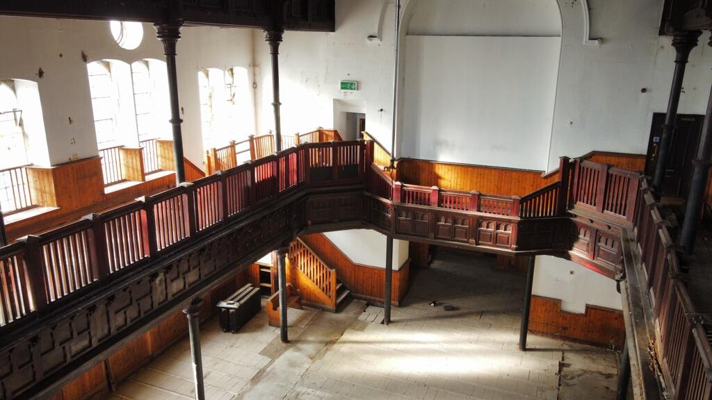 Photo 6