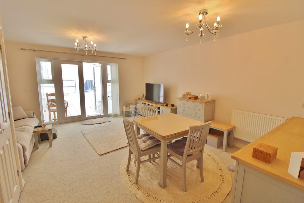 House in Portsmouth - View 4