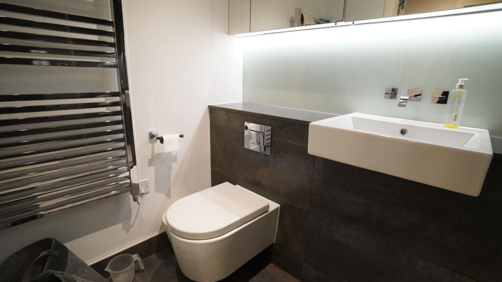 Apartment in London - View 4