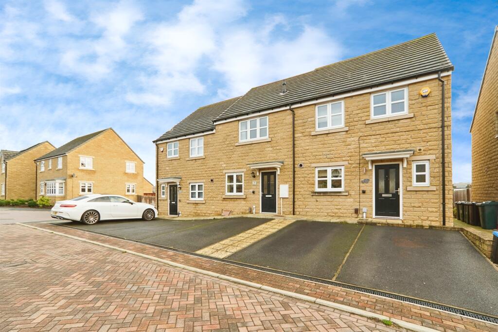 House in Bradford, West Yorkshire - View 5