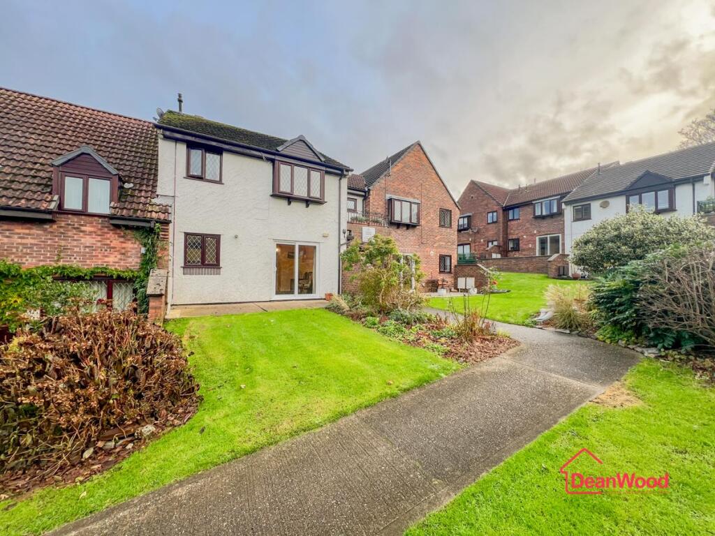 87 Saddle Mews, Douglas, Isle of Man photo 2
