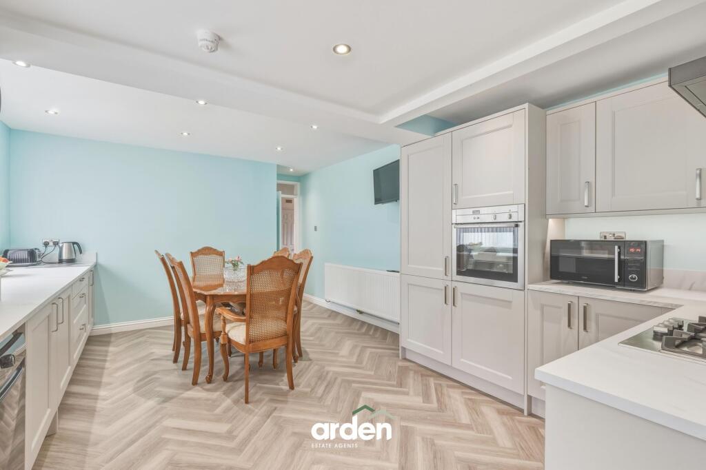 Coleshill Close, Redditch, B97 photo 5