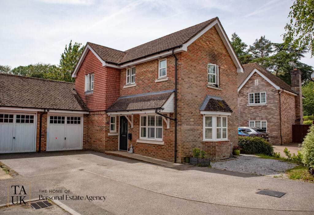 Main image of property: The Glade, Storrington, RH20