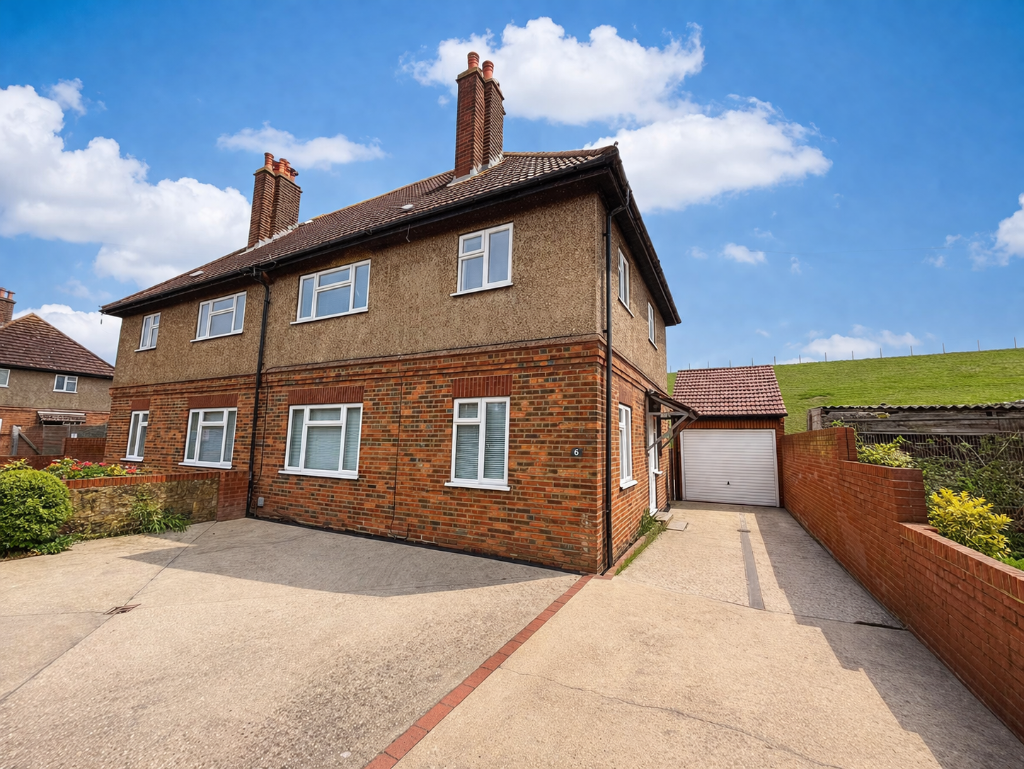 Main image of property: New Road, Shepperton, Surrey, TW17