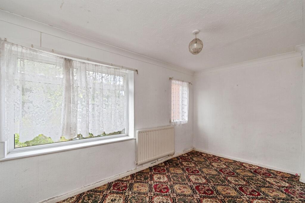 House in Walsall, Catherine Cross - View 5