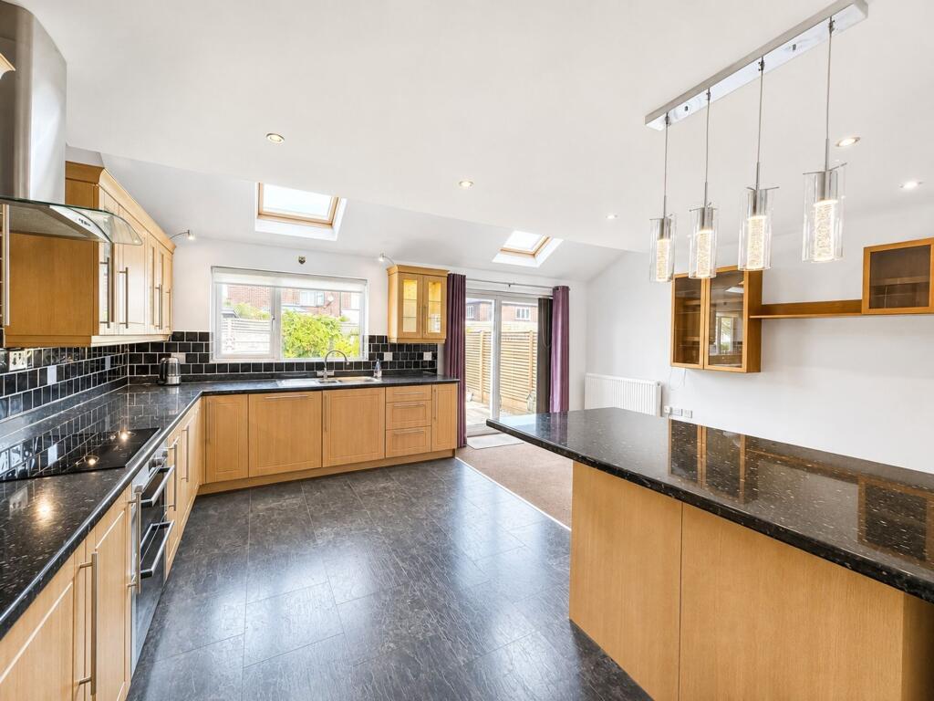 House in Alderley Edge, Cheshire East - More
