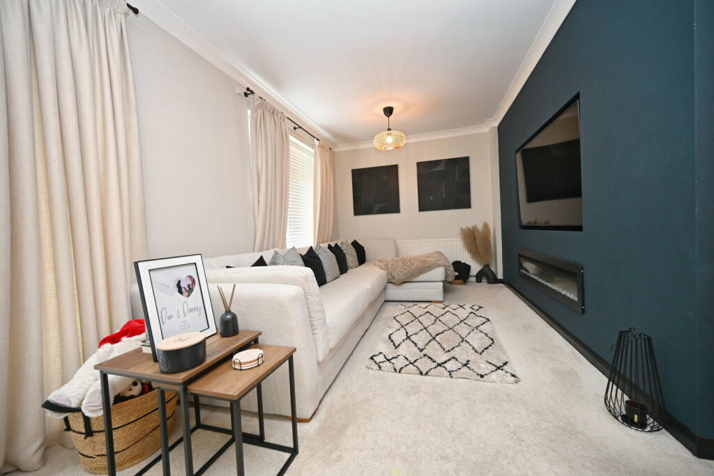 Elliston Avenue, Staincross, Barnsley, S75 6LN photo 4