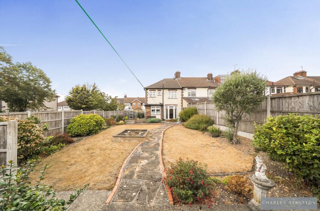 House in Romford - View 3