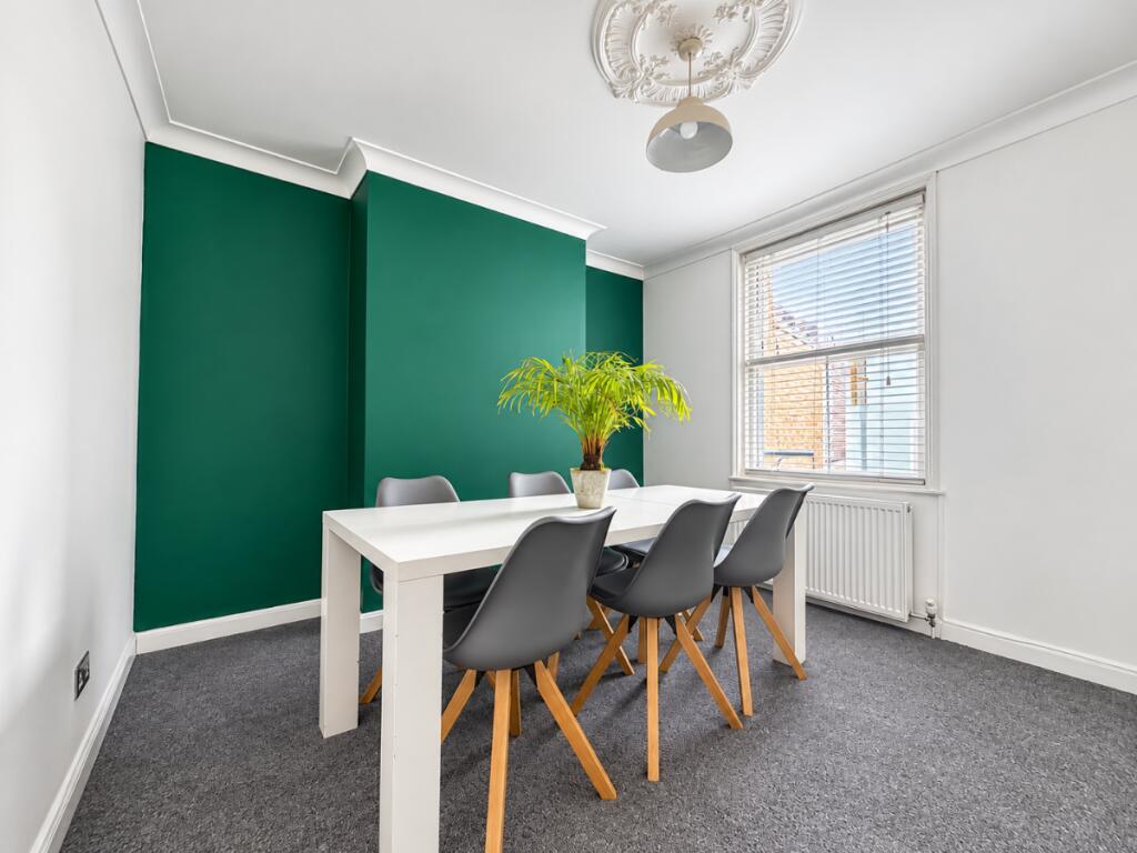 House in Broadstairs, Upton - View 5