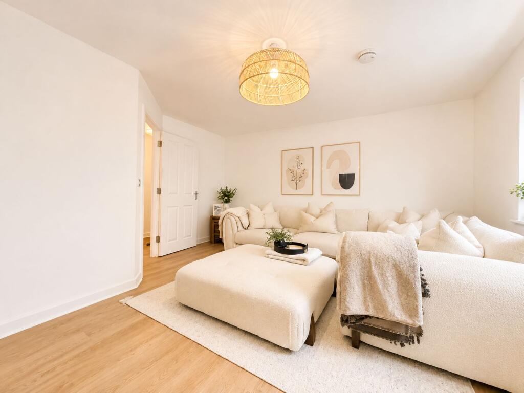 Apartment in Swansea - More