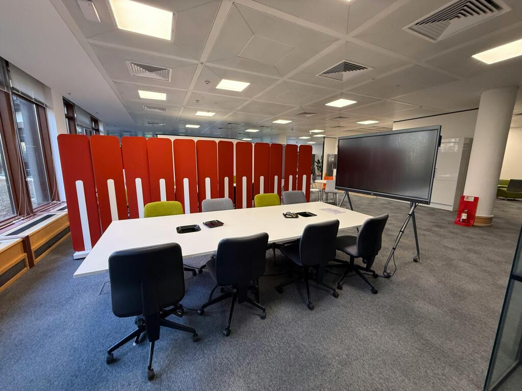 Breakout space